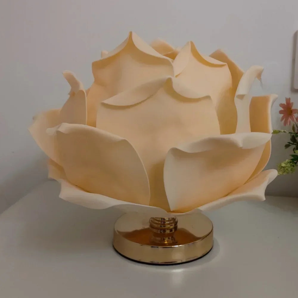 Creative Rose Floral Table Lamps For Girls Bedroom