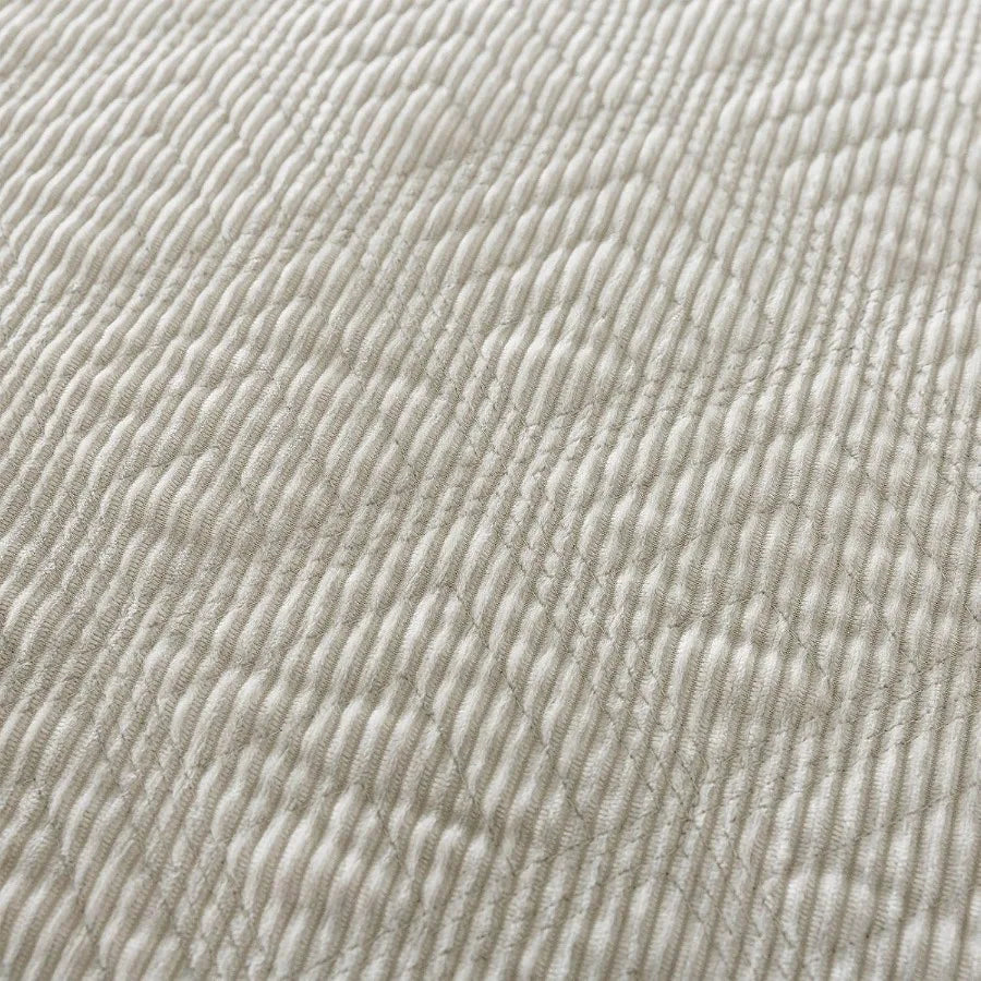 Queen Size Bedspread Quilt Set 3 Piece Embroidered Corduroy Lightweight Warm All Season Bedding Coverlet in Greyish White