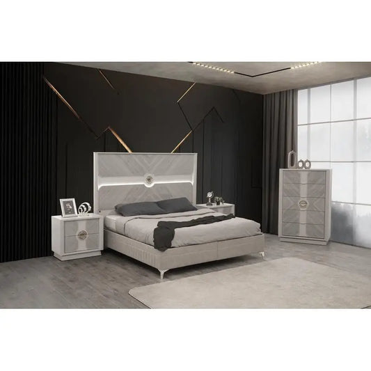 Traditional Bedroom Set With Wood Construction And Gold Accents