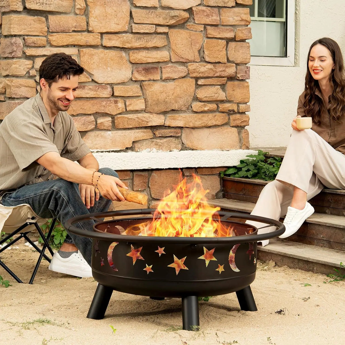 Outdoor Metal Wood Burning Fire Pit With Secure Mesh Cover