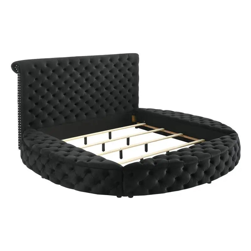 Luxurious Tufted Headboard Bed With Storage Footboard